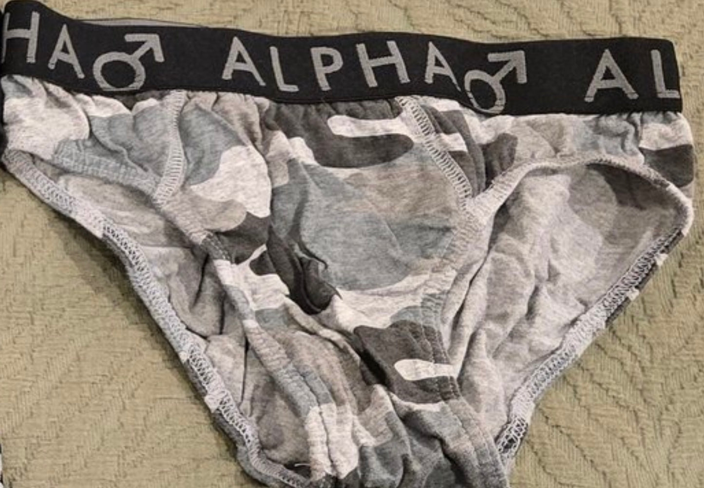 UncutBuilder’s Grey Camo briefs