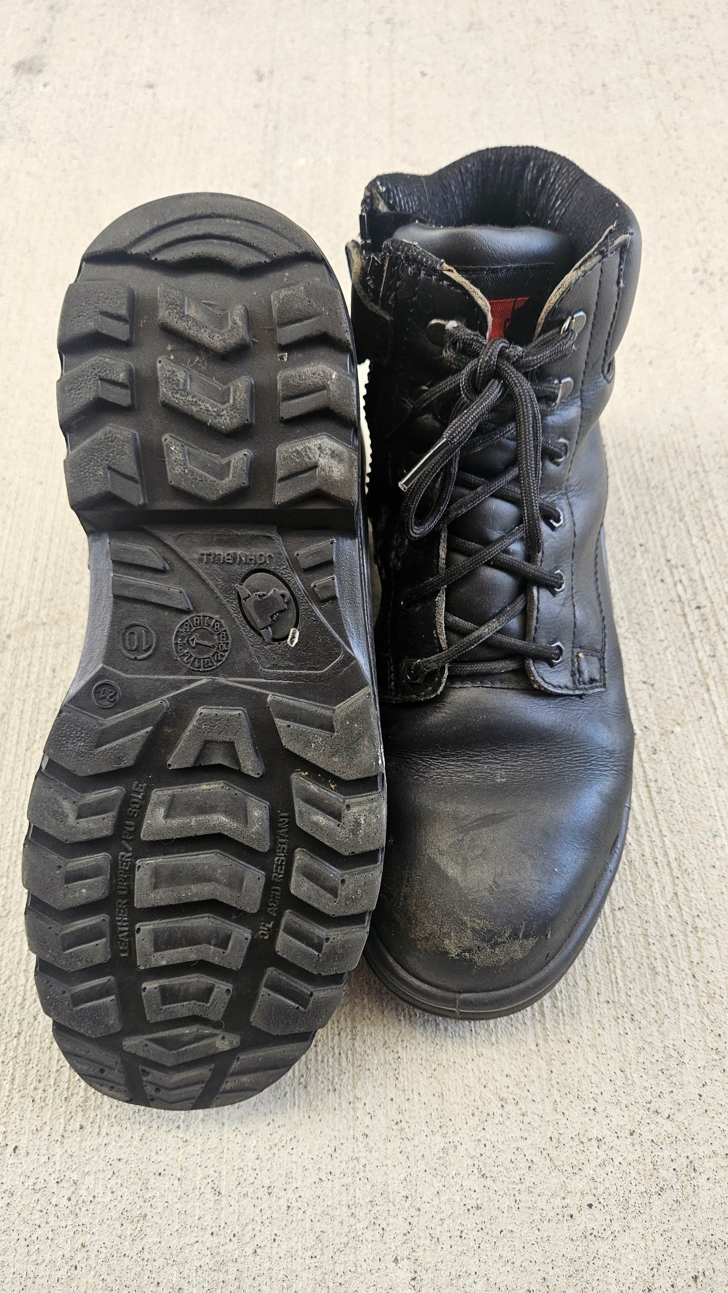 TradieMatt’s boots… John Bull