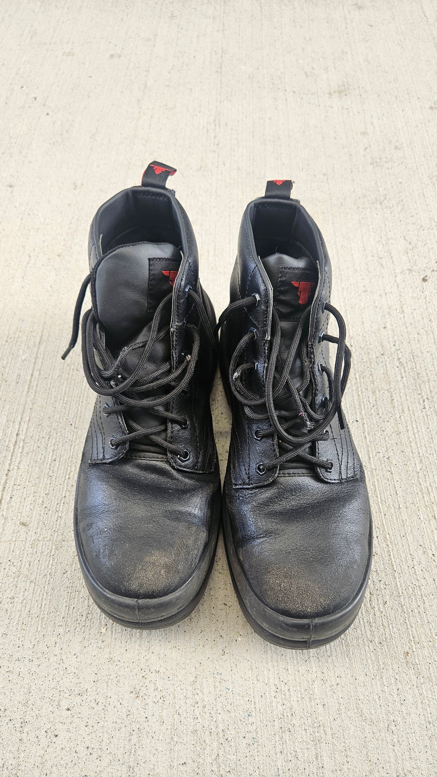 TradieMatt’s boots… John Bull